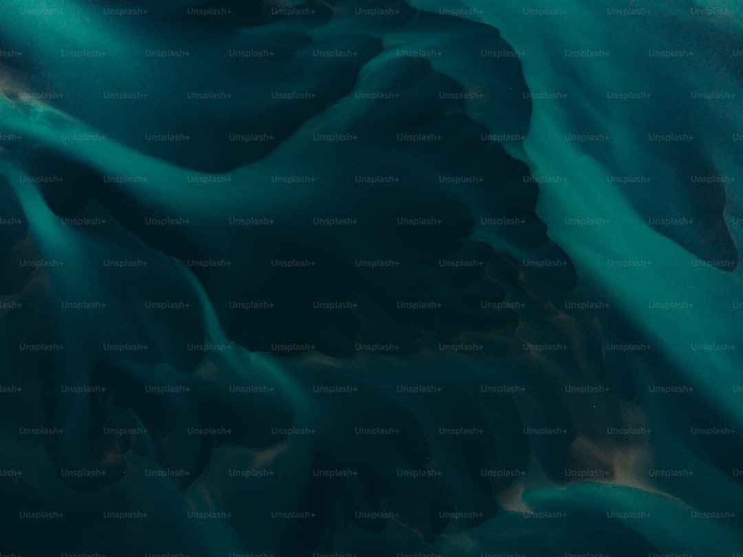 《子夜归》徐凯是干什么的?